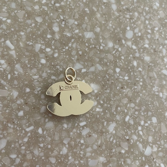 Pendant - Picture 3 of 5